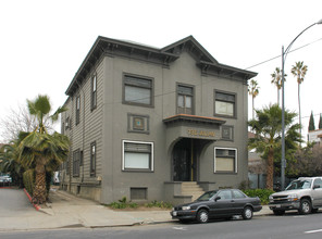 73 E Julian St in San Jose, CA - Building Photo - Building Photo