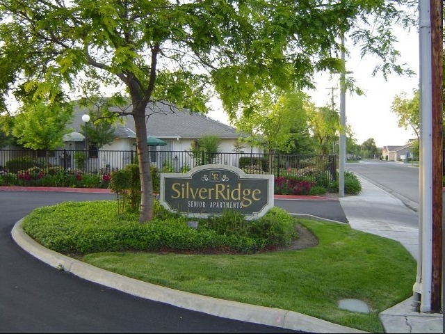 Silver Ridge in Clovis, CA - Foto de edificio - Building Photo