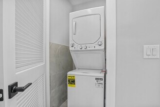 187 Culver Ave-Unit -508 in Jersey City, NJ - Building Photo - Building Photo