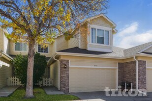 8566 S Lewis Way in Littleton, CO - Building Photo