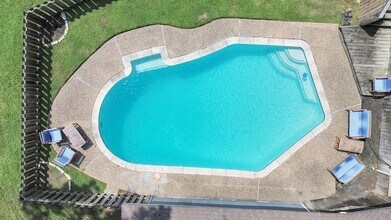 21722 Forest Glade Dr in Humble, TX - Building Photo - Building Photo