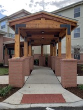 Valley Bridge Apartments in Toledo, OH - Building Photo - Building Photo