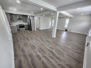 3924 45th Ave N in St. Petersburg, FL - Building Photo - Building Photo