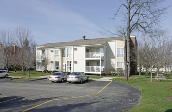 Cliffview Apartments in Rochester Hills, MI - Building Photo - Building Photo