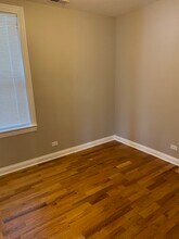 2229 W Wellington Ave in Chicago, IL - Building Photo - Building Photo