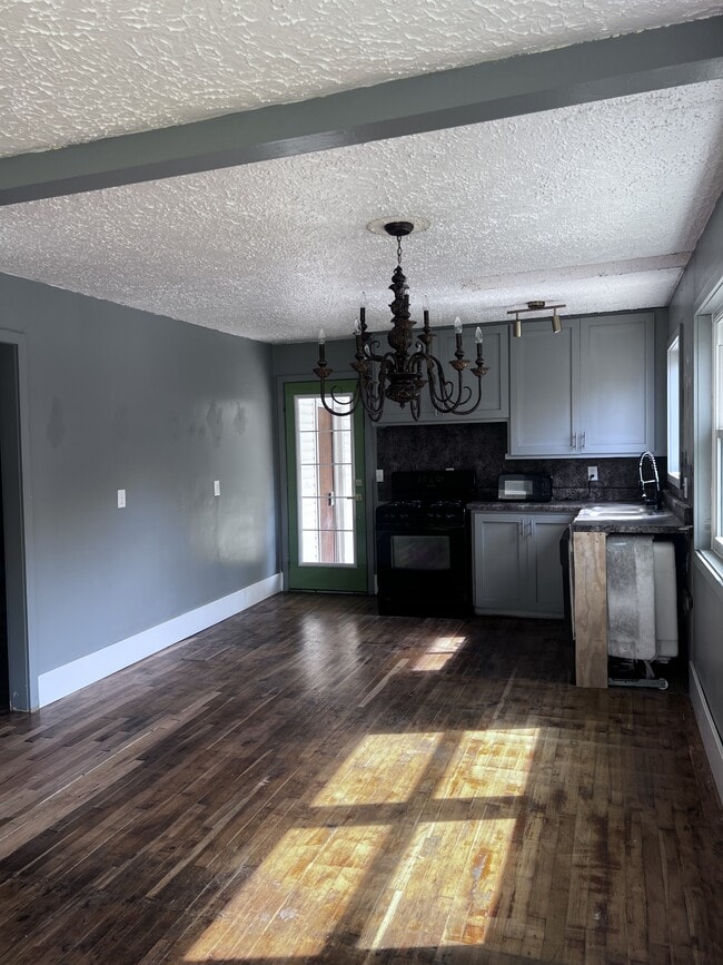 302 North St in Clarksville, AR - Building Photo - Building Photo