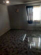 12199 Hinson St in Moreno Valley, CA - Foto de edificio - Building Photo