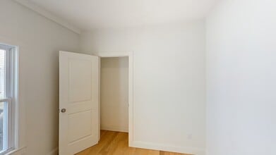 42 Hano St, Unit 42 in Boston, MA - Building Photo - Building Photo