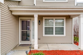 267 Maryland Ln in Pingree Grove, IL - Building Photo - Building Photo