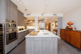 1 Greene St in Jersey City, NJ - Foto de edificio - Building Photo