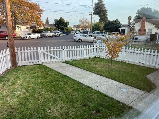 316 Lion St in Hayward, CA - Building Photo - Building Photo