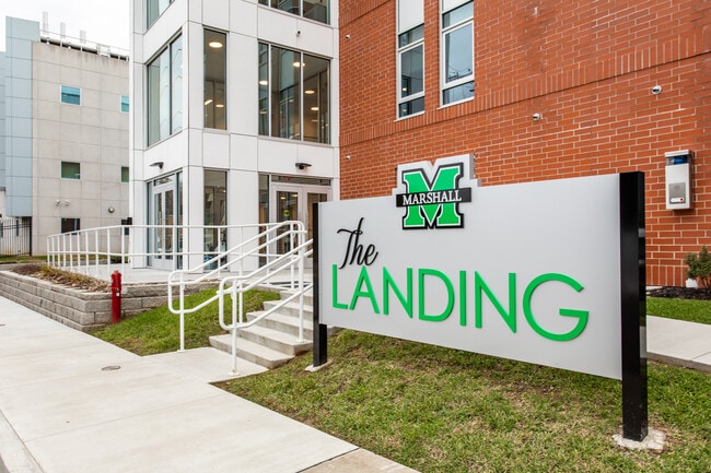 The Landing at Marshall University in Huntington, WV - Foto de edificio - Building Photo