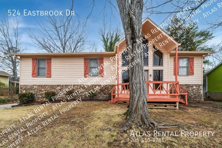 524 Eastbrook Dr in Birmingham, AL - Building Photo