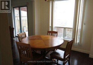 18 Pickard Ln in Brampton, ON - Building Photo - Building Photo