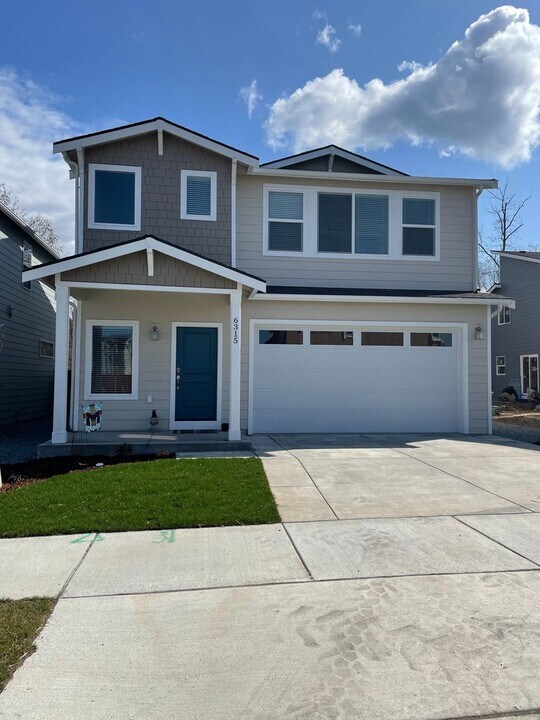 6315 85th Dr NE in Marysville, WA - Building Photo