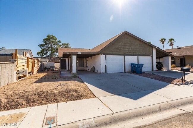 7115 Kenwood St in Las Vegas, NV - Building Photo - Building Photo