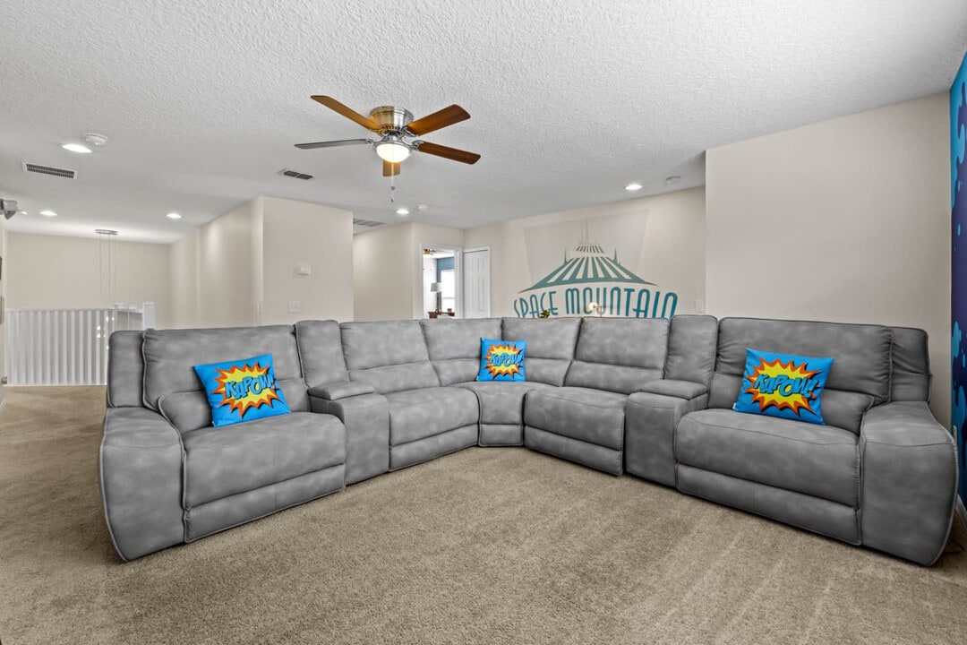 8537 La Isla Dr in Kissimmee, FL - Building Photo
