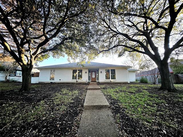 2240 Covinton Ln in Plano, TX - Building Photo