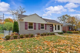 4516 Robinwood Ave in Royal Oak, MI - Building Photo - Building Photo