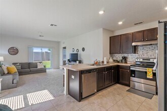156 Eagleview Loop in Davenport, FL - Building Photo - Building Photo