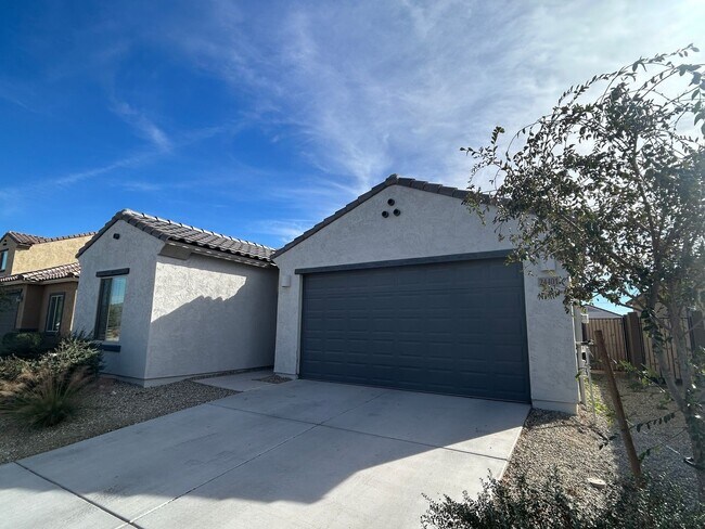 24401 W Verlea Dr in Buckeye, AZ - Building Photo - Building Photo