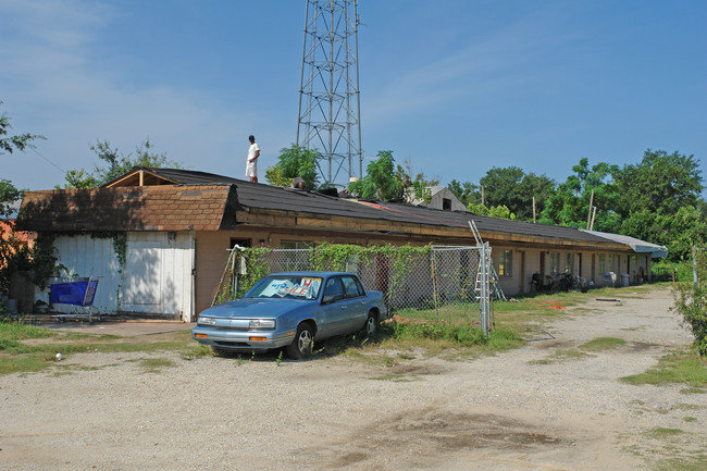 2201 Pace Blvd in Pensacola, FL - Building Photo - Building Photo