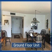 8435 Sunrise Lakes Blvd, Unit 104 in Sunrise, FL - Foto de edificio - Building Photo