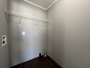 41 Water Oak Ct in Browns Summit, NC - Foto de edificio - Building Photo