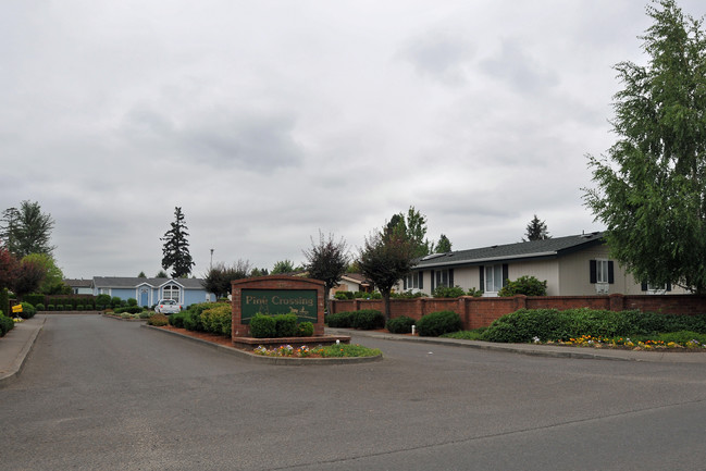 Pine Crossing Mobile Home Park in Canby, OR - Building Photo - Building Photo