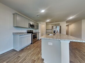 1643 Commendable Ct in Lexington, SC - Foto de edificio - Building Photo