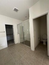 633 Hutchinson Ln in Lewisville, TX - Building Photo - Building Photo
