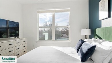 217 S Garland Ave, Unit 3201 in Garland, TX - Foto de edificio - Building Photo