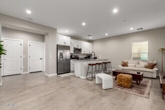 1908 W Lawrence Rd-Unit -2 in Phoenix, AZ - Foto de edificio - Building Photo