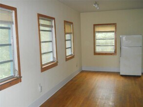 220 SE 8th St in Gainesville, FL - Building Photo - Building Photo