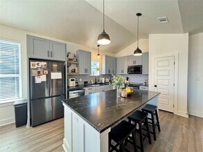 853 Cypress Ln in Cottonwood Shores, TX - Building Photo - Building Photo