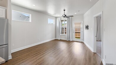 927 Dorado Ave in Baton Rouge, LA - Building Photo - Building Photo