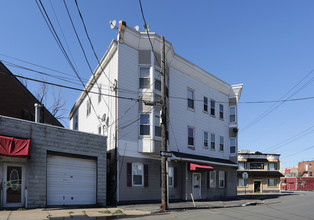 2 Fuller St in Schenectady, NY - Building Photo - Building Photo