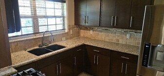 5926 Hornwood Dr in Houston, TX - Building Photo