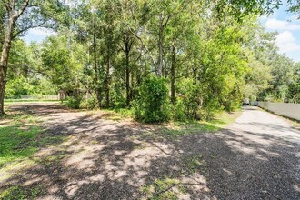 8105 Gilliam Rd in Apopka, FL - Foto de edificio - Building Photo