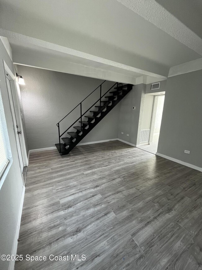 835 E University Blvd in Melbourne, FL - Building Photo - Building Photo