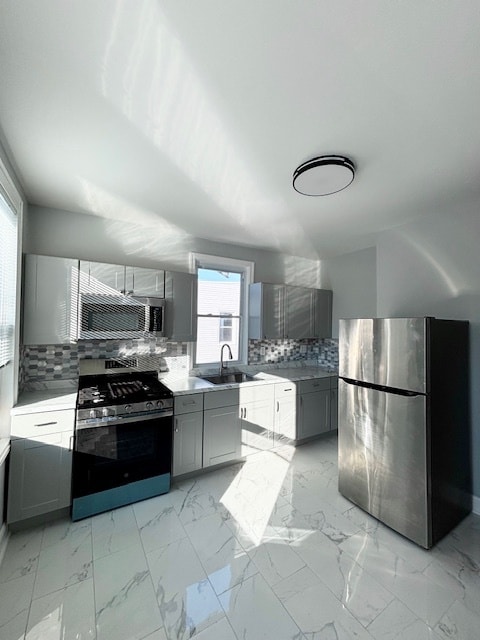 233 21st St, Unit 2 in Irvington, NJ - Foto de edificio - Building Photo