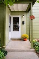 49 Flanders Ln in Cincinnati, OH - Building Photo