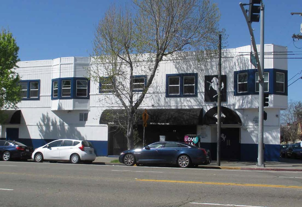 6543-6551 Telegraph Ave in Oakland, CA - Building Photo