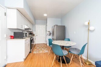 220 48th St in Union City, NJ - Building Photo - Building Photo