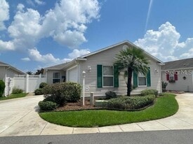 2427 Chestnut Terrace in the Villages, FL - Building Photo