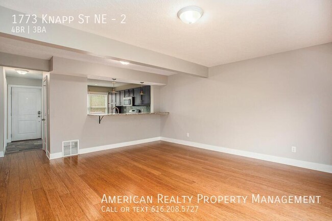 1773 Knapp St NE in Grand Rapids, MI - Building Photo - Building Photo