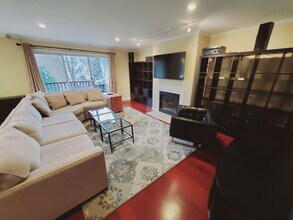 101 Grove St in Stamford, CT - Building Photo - Building Photo