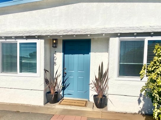 408 West St in Oceanside, CA - Foto de edificio - Building Photo