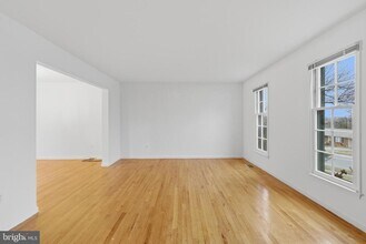 7609 Bock Rd in Fort Washington, MD - Building Photo - Building Photo