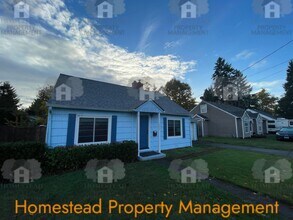 2060 Bruce St NE in Salem, OR - Building Photo - Building Photo
